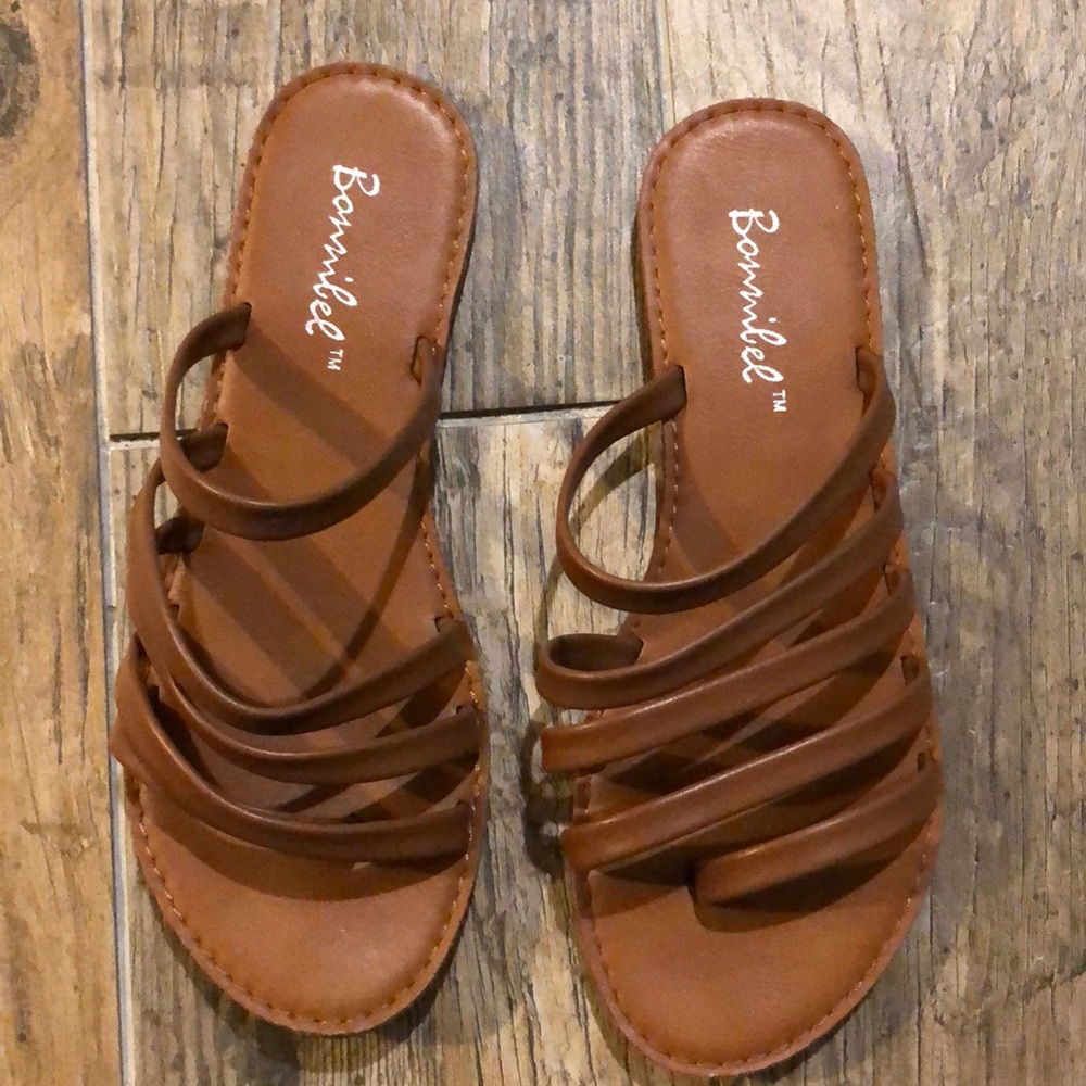 Women’s sandals